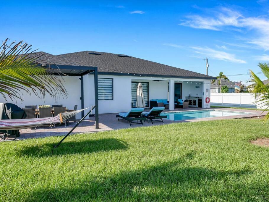 Casa Sevilla, Heated Pool, Sleeps 9, 4B3B Cape Coral Exterior foto