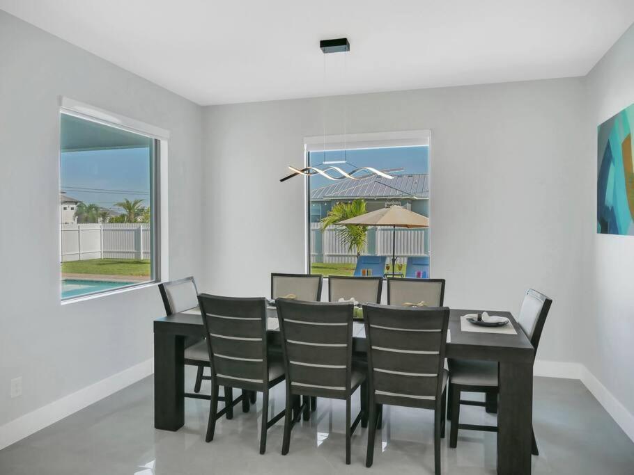 Casa Sevilla, Heated Pool, Sleeps 9, 4B3B Cape Coral Exterior foto