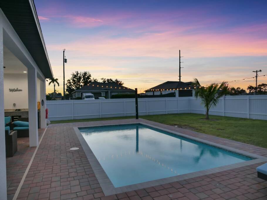 Casa Sevilla, Heated Pool, Sleeps 9, 4B3B Cape Coral Exterior foto